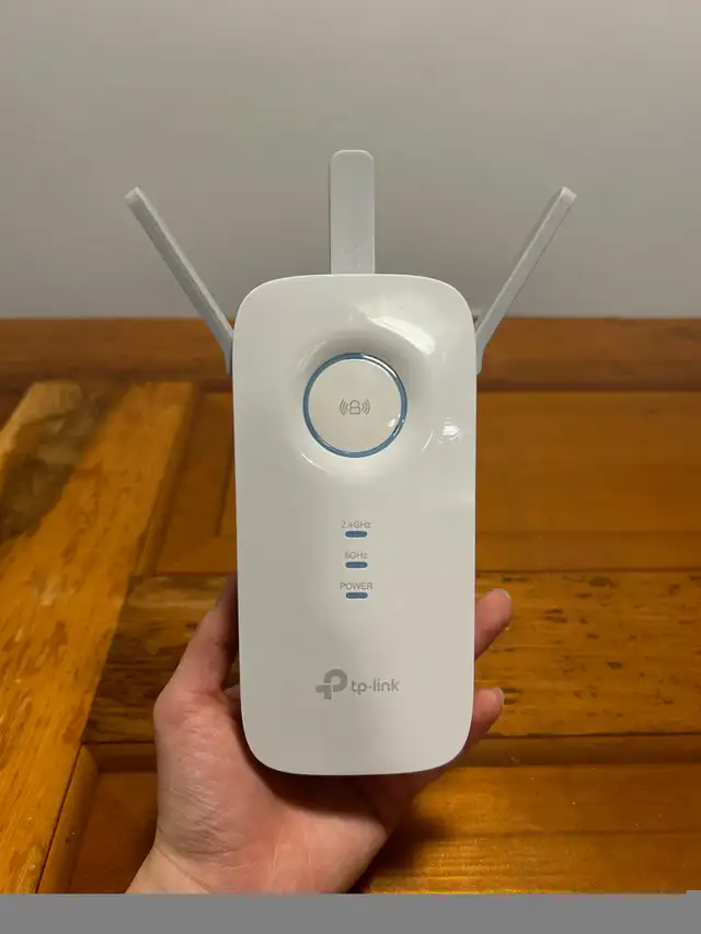 TP-Link AC1750 WiFi Extender (RE450) in Networking in City of Toronto - Image 4
