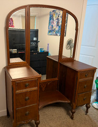 Antique trifold mirror vanity