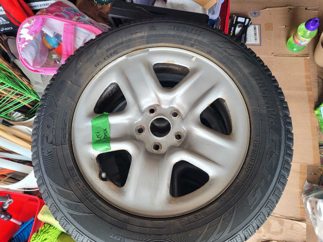 235 60 R17 Toyo winter tires OBSERVE GSi-5 in Tires & Rims in Mississauga / Peel Region