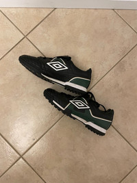 Umbro Youth Soccer Cleats