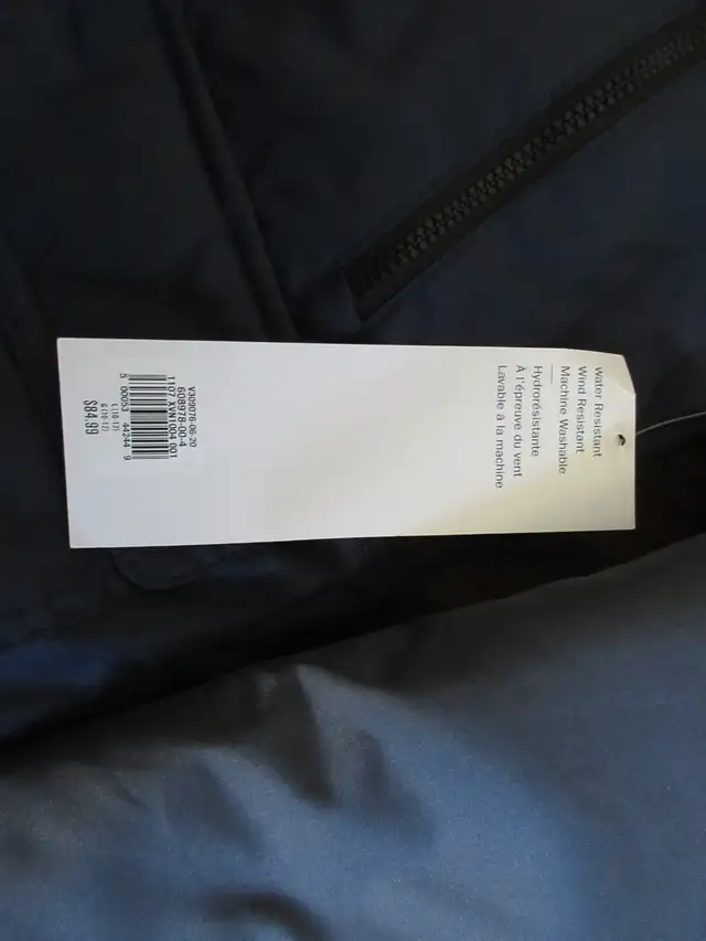 Old Navy Size Youth Large (10/12) "3 in 1" Jacket in Kids & Youth in Edmonton - Image 4