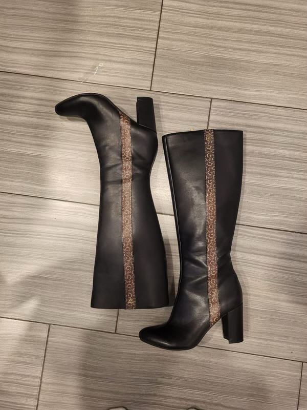 Guess boots dans Femmes - Chaussures  à Longueuil/Rive Sud