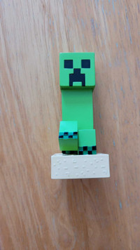 Minecraft Creeper 4 Inch Adventure Figure