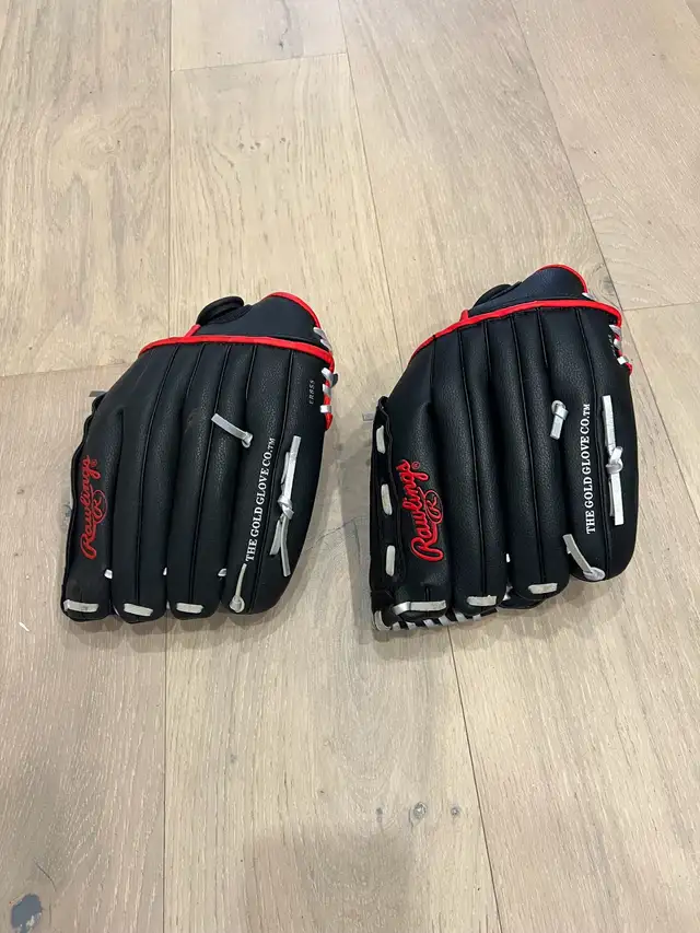 Hardly used youth baseball gloves- size 12inch in Baseball & Softball in Markham / York Region - Image 3