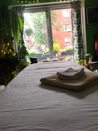 Looking for a moment to release stress and relax muscle tension ? With over 17years of experience as...
