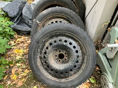 4 USED DUNLOP WINTERMAX TIRES…SIZE 235/50R/18 ON STEEL RIMS..The tires will get you through this win...
