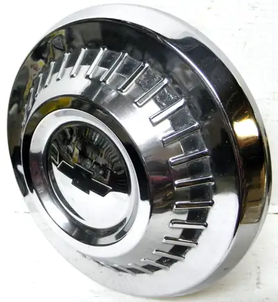 1964 65 Chevrolet Chevelle Malibu SS Hub Cap GM Chevrolet factory original 1964 1965 Chevelle base m...