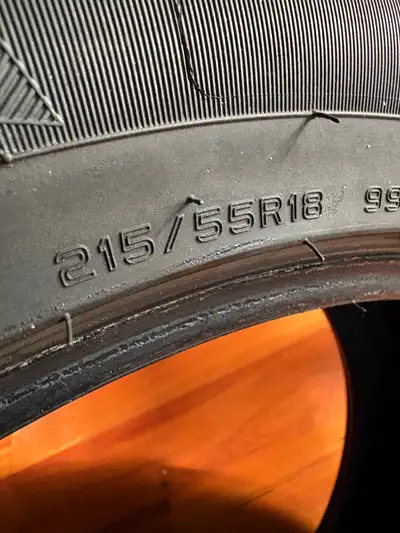 Je vends 5 pneus d'été Mirage MR-HP172 en dimension 215/55R18 99V XL. Ce pneu a été utilisé demi jou...
