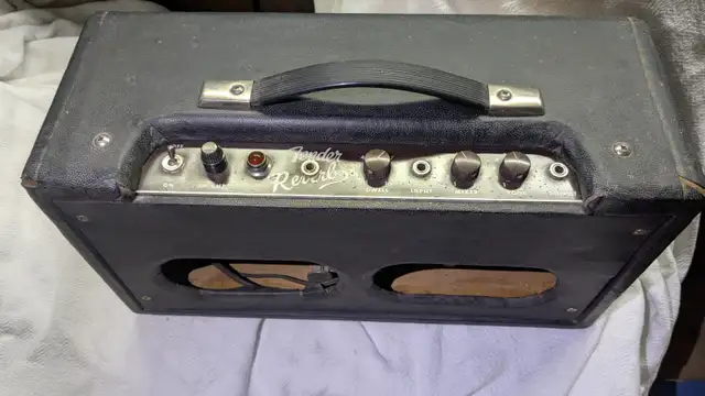 Fender reverb in Amps & Pedals in West Island - Image 5