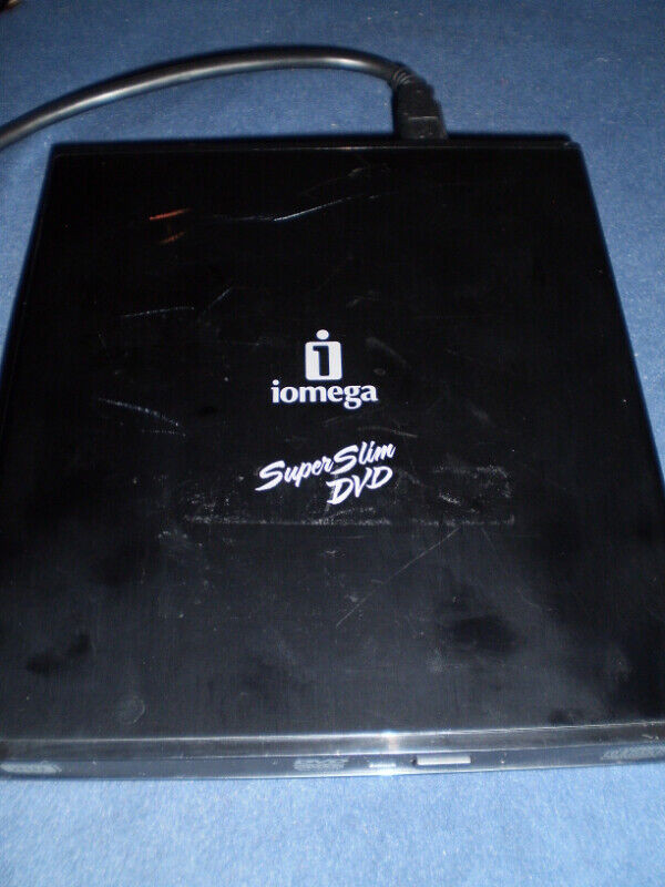 Computer External DVD Writers - BENQ Sony Pioneer Iomega TSST dans Composants de système  à Ville de Toronto - Image 2