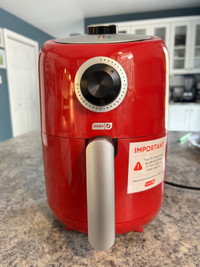 Air fryer- small, like new 