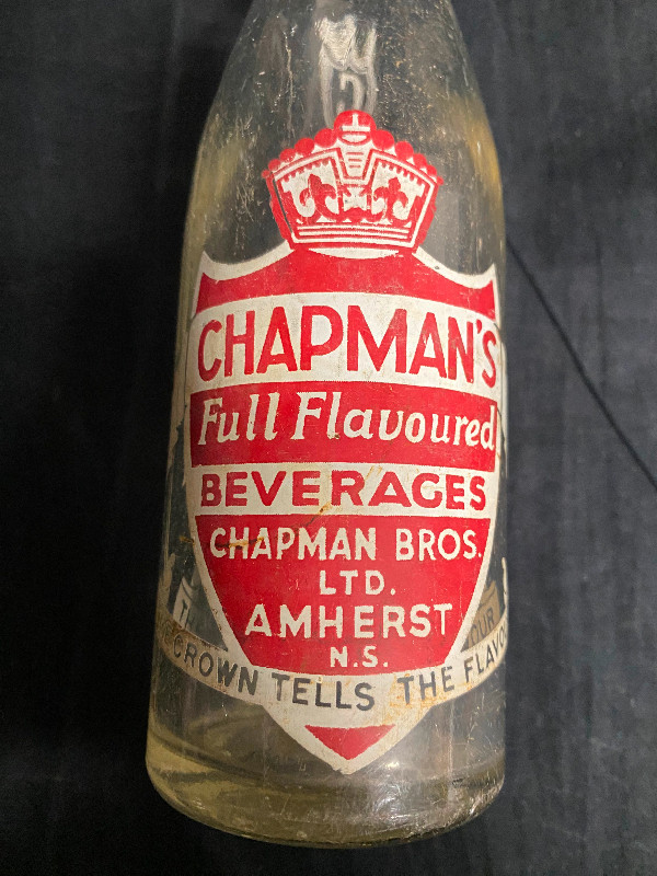 Painted Chapman’s Pop Bottle Amherst Nova Scotia in Arts & Collectibles in Moncton - Image 2