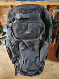 Mountain equipment travel bag
