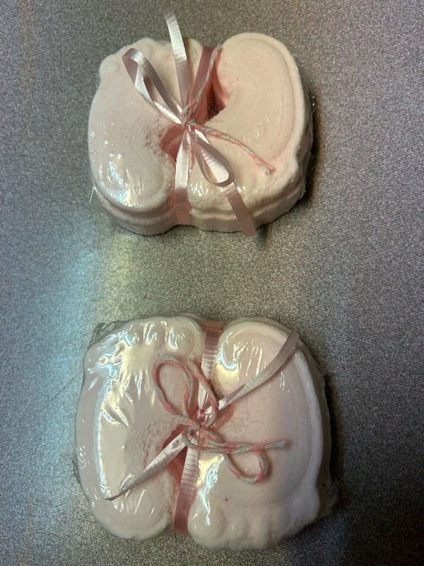 A Bath Bombs- baby feet. Great gift for Expectant mom in Multi-item in Ottawa - Image 2