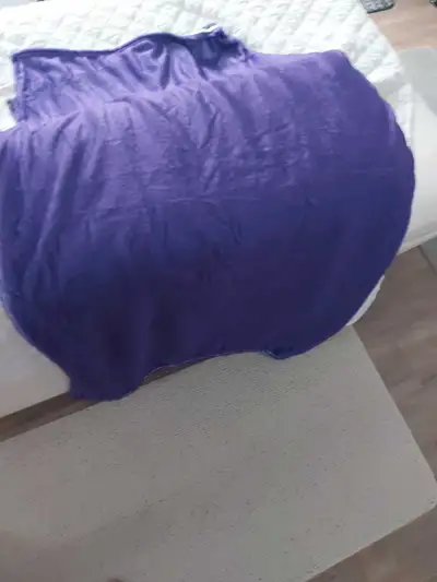Petite doudou de couleur violet