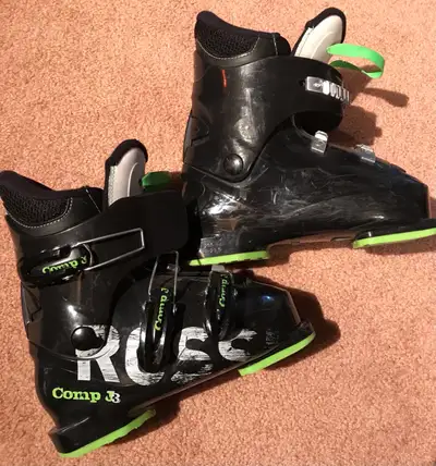 Ski boots , View more