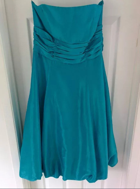 Robe turquoise pour bal, soirée ou mariage (grandeur XL) dans Femmes - Robes et jupes  à Longueuil/Rive Sud - Image 3