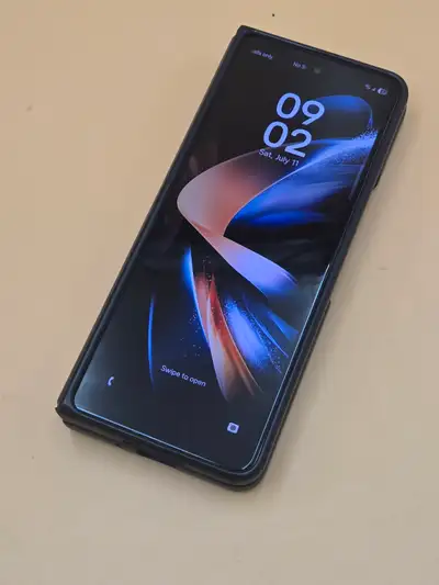 FOR REPAIR - Samsung Galaxy Z Fold4 - 256GB / 12GB RAM with Case, View more