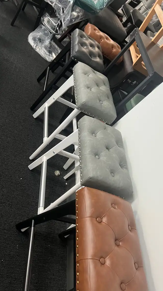 Luxury VASAGLE Counter Height Bar Stool in Chairs & Recliners in Markham / York Region - Image 2