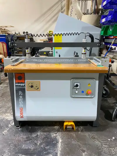 Maggi System 29 multi spindle line boring machine in great condition. This is a professional cabinet...