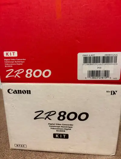Canon ZR800 MiniDV - brand new condition, View more