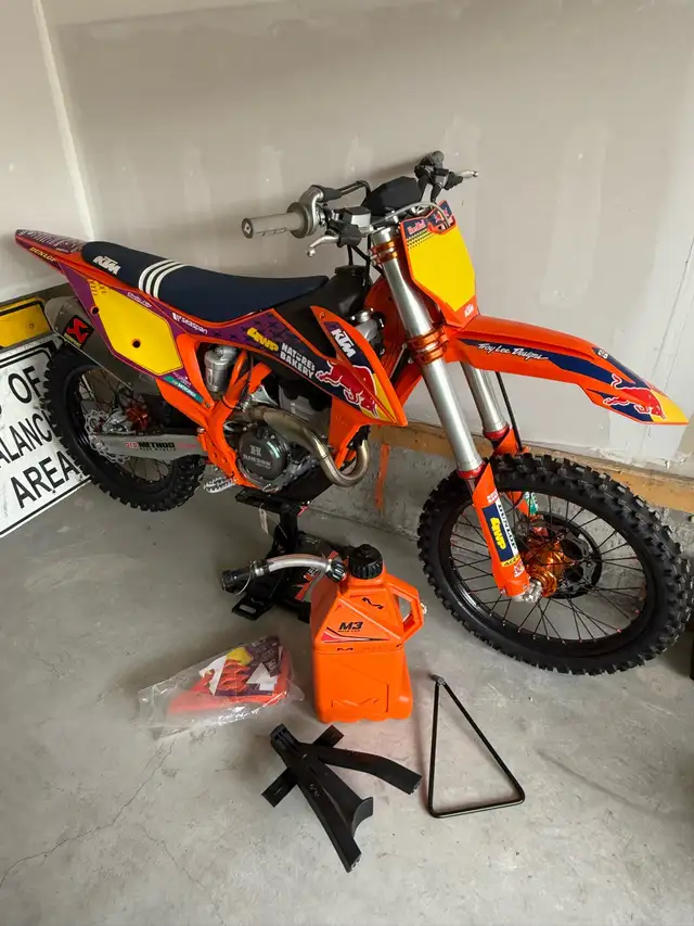2021 KTM 250 SX-F Dirt Bike in Dirt Bikes & Motocross in Calgary - Image 6