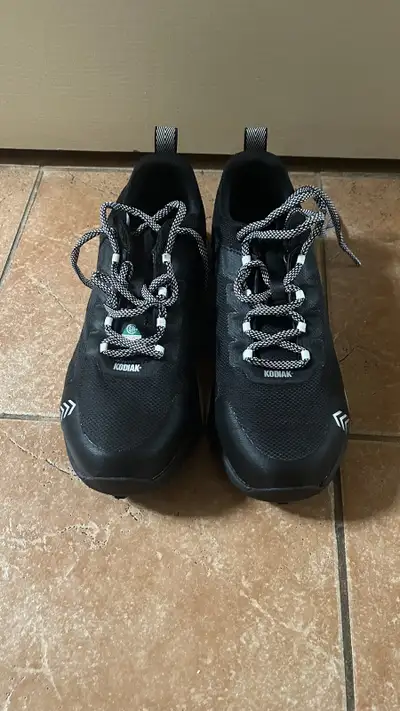 Women’s Kodiak Steel Toe Shoes Size 8.5, View more