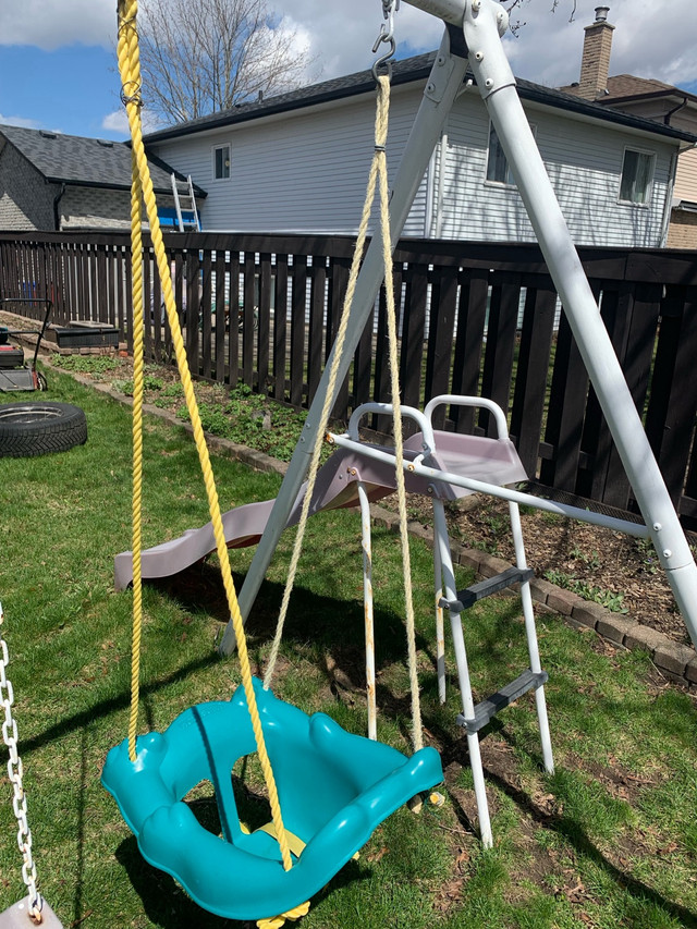 Toddler swing seat  in Playpens, Swings & Saucers in Oshawa / Durham Region - Image 2