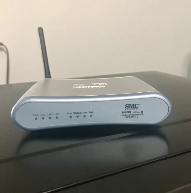 SMC Barricade wireless router for sale.  in Networking in Leamington - Image 4