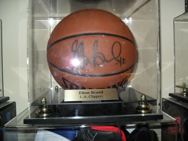 Jays All-star  Vince Davis Sundine CUJO plus Trios Bobblehead in Arts & Collectibles in City of Toronto - Image 3