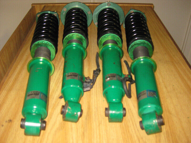 ARISTO GS300 GS400 ADJUSTABLE COILOVERS SUSPENSION SHOCKS JDM dans Autres pièces et accessoires  à Ouest de l’Île - Image 4