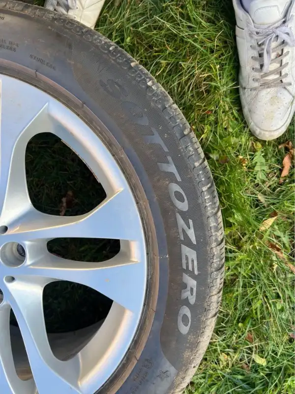 3 bmw mags with Pirelli run flat winter tires in Tires & Rims in Laval / North Shore - Image 8