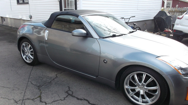 2005 NISSAN 350Z. in Classic Cars in St. Catharines - Image 2