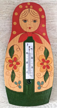 Collection. Magnifique thermomètre en forme de poupée russe
