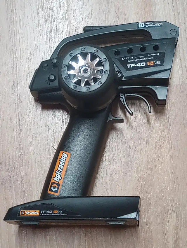 RC CAR - HPI-Racing  Wheely King 4x4 + 2 Batteries in Hobbies & Crafts in Mississauga / Peel Region - Image 4