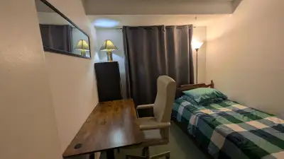 Room for Rent - Hunt Club