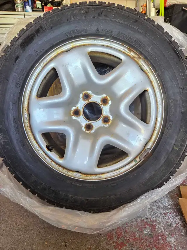 Michelin X-ICE snow SUV 225-65R17 (Mazda CX-5) in Tires & Rims in Ottawa - Image 2