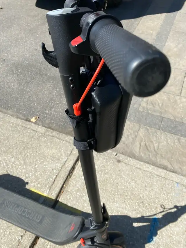 Electric scooter  in Health & Special Needs in Markham / York Region - Image 5