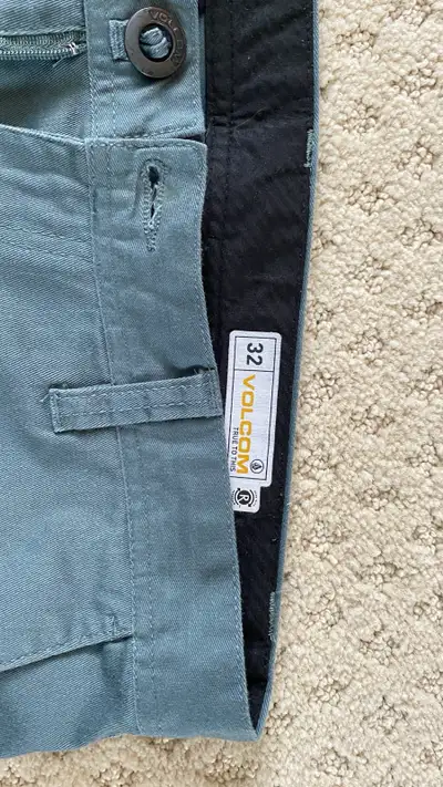 men’s Volcom pants size 32, View more
