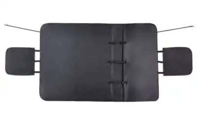 Cette protection pour pare-brise de voiture est conçue pour empêcher la neige et la glace de s'accum...