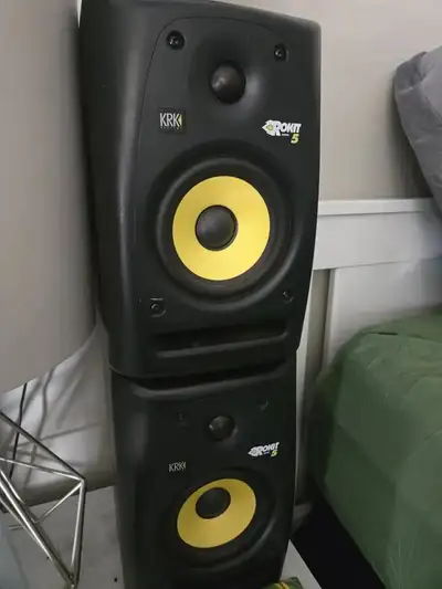 KRK Rokit 5 Powered Studio Monitors (Pair) - DJ/Home Studio Spea, View more