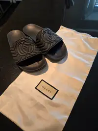 Gucci Marmont rubber slides