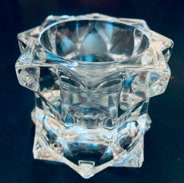 Crystal Ashtrays - Pinwheel Design (each 3$ or 4 for 10$) in Home Décor & Accents in Mississauga / Peel Region - Image 3