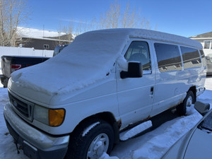 2005 Ford E 350 XLT