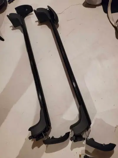 MINI F56 Cooper S OEM Roof Rails Powder coated Black Gloss Metallic. All keys intact No blemishes Ro...