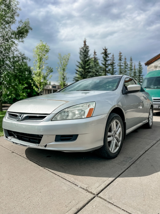 2007 Honda Accord Manual/leather/sunroof/tires in Cars & Trucks in Calgary