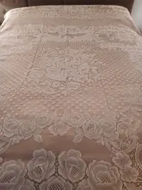 Lace Queen size Bedspread