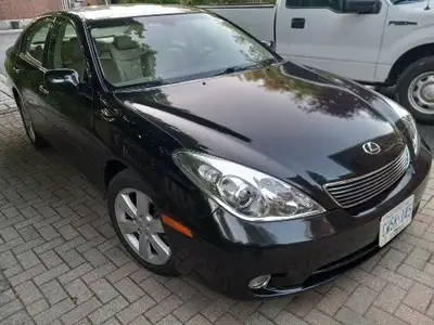 Engine and body in very good shape. Very reliable car. Lots of years left in this car. Buyer to pay...