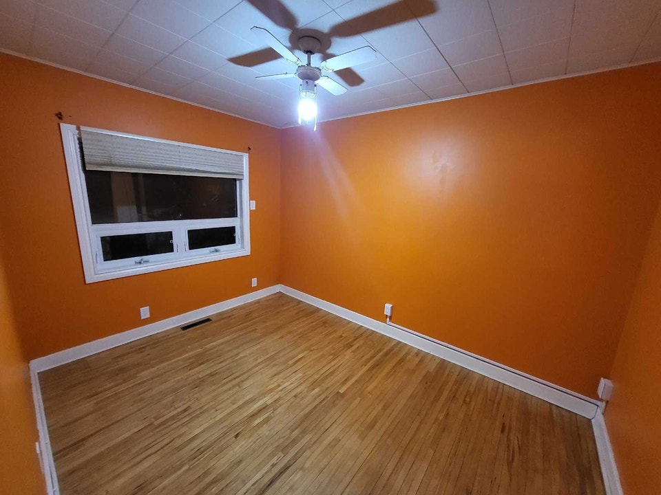 2 bedroom house with office for rent in King Edward Park 4