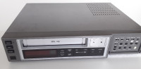 Zenith VRD100 VCR VHS HQ Video Recorder Player NO REMOTE Works